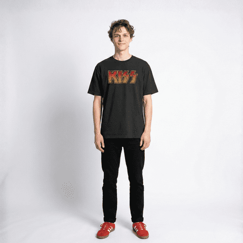 Polera Manga Corta Hombre Logo Negro Kiss