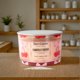 thumbnail image 3 of Juicy Couture Vela de 3 Mechas de Mezcla de Cera de Soya de 16.5 oz - Chantilly Cherry, 3 of 4