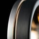 thumbnail image 2 of Anillo de Carburo de Tungsteno Parallax Band Talla 9 USA Hombre, 2 of 3