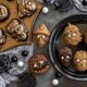 thumbnail image 3 of Máscara de monstruo Cake Mold Nordic Ware, 8 cavidades, 1 litro, 3 of 6
