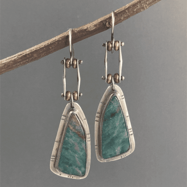 Gorgeous Women's Gemstone Turquoise & Zircon Inlaid Stud Earrings - A Stylish Accessory!