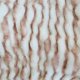 thumbnail image 2 of Manta decorativa de piel sintética chinchilla Plutus blanca y rosa nieve, 2 of 3