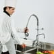 thumbnail image 2 of Grifo comercial VEVOR con pulverizador de preenjuague de 26 cm de altura, 2 of 3