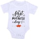 thumbnail image 3 of Conjuntos familiares a juego para mamá y yo, camisetas con letras mini para mamá y papá, camisetas para el día de la madre, mono para bebé, conjunto de ropa para sesión de fotos familiar (blanco-p, 0-, 3 of 4