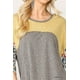 thumbnail image 4 of Top de Punto con Bloques de Color y Estampado Floral con Mangas Dolman, 4 of 5