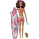 thumbnail image 2 of Muñeca de surf Barbie HPL69 con tabla de surf y accesorios para niños mayores de 3 años, 2 of 3