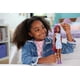 thumbnail image 2 of Muñeca Barbie de pelo divertido y elegante con pelo y vestido extralargos, 2 of 6