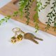 thumbnail image 5 of Llavero STAR WARS Han Solo Lucky Sabacc Dice chapado en oro, 5 of 7