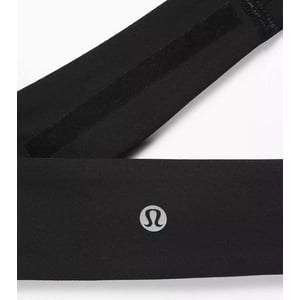 Diadema Lululemon Fly Away Tamer Negra Que Absorbe El Sudor