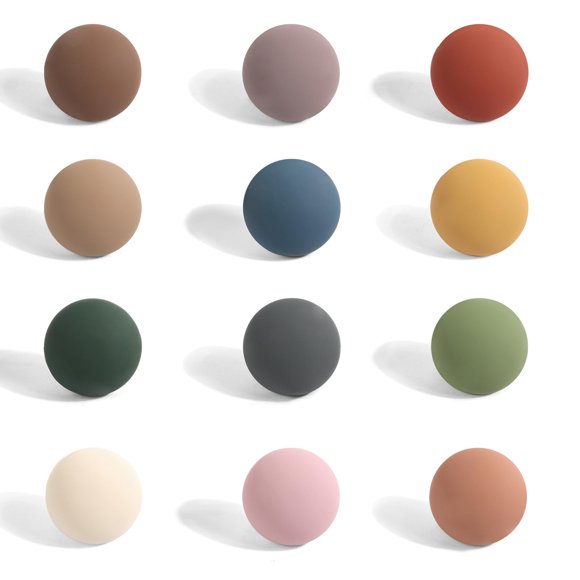 Chinchetas Temoyj 30 unidades 1,7 cm colores mate