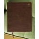 thumbnail image 3 of Biblia HarperCollins NIV Journal the Word Leathersoft Marrón, 3 of 8