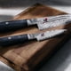 thumbnail image 4 of Juego de cuchillos MIYABI 15 cm y 9 cm de madera negra Pakkawood, 4 of 4