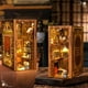 thumbnail image 2 of Kit Book Nook Kit, bonitos sujetalibros con forma de rompecabezas de madera con luces LED, 2 of 3