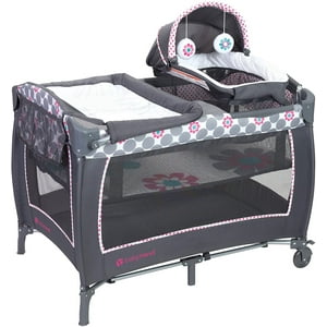 Baby Trend - Cuna Corral Pack & Play Daysi Dots