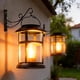 thumbnail image 1 of Farol solar Garpar impermeable para exterior con soporte de pared, 1 of 8