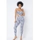 thumbnail image 2 of Top Corto con Estampado de Malla y Cuello Halter con Cadena de Plástico con Leggings a Juego M, 2 of 6