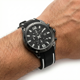 thumbnail image 4 of Reloj Análogo Hombre Umbro Plus Negro/ Blanco UMBP-1500-89, 4 of 5
