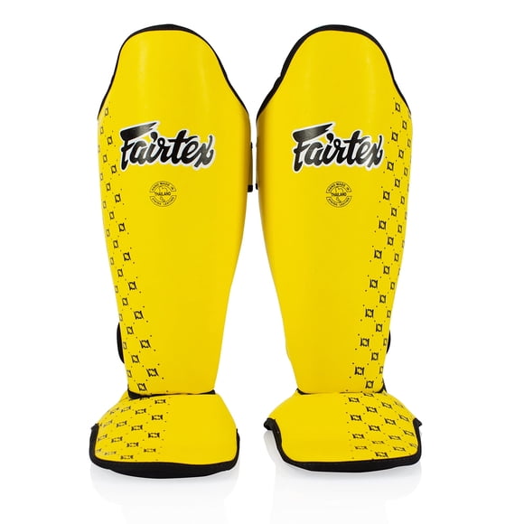 Espinillera Fairtex SP5 Ligera para Muay Thai
