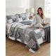 thumbnail image 1 of Quilt De Verano Mas Almohadas Textura Ultra Suave King, 1 of 6