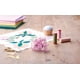 thumbnail image 2 of Enhebrador de agujas Clover Quick Desk, color rosa, 2 of 6