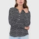 thumbnail image 3 of Blusa Mujer Cuello Mao Print Rayas Negro Corona, 3 of 5