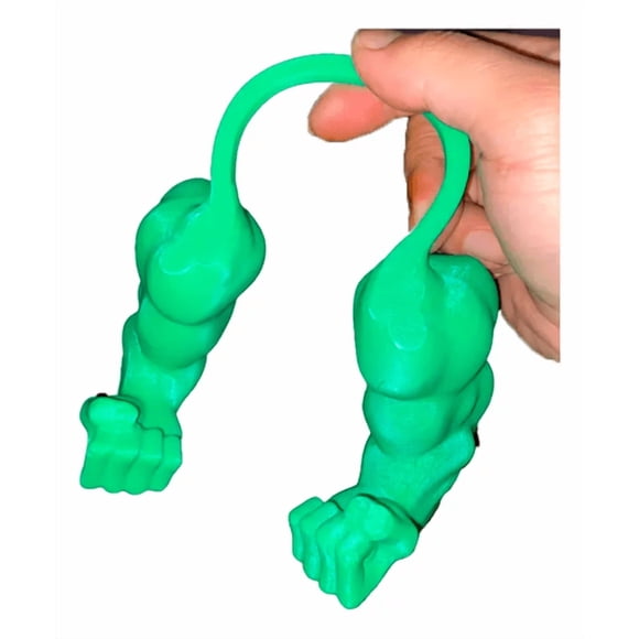Brazos de Hulk para mascotas