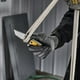 thumbnail image 4 of Cuchillo Plegable Con Dientes de Sierra Dewalt DWHT10994, 4 of 8