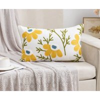 Homestore - Cojin Bordado 30X50 Cm Margarita Mitad Amarilla