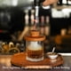 thumbnail image 4 of Kit Para Ahumar Cócteles Con Linterna 2 Vasos De Whisky Y Moldes, 4 of 7