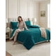 thumbnail image 1 of Cobertor De Invierno Trenzado Moderno King, 1 of 6
