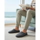thumbnail image 2 of Zapatillas VeraCosy de espuma viscoelástica bicolor para hombre, gris oscuro/azul, 2 of 8