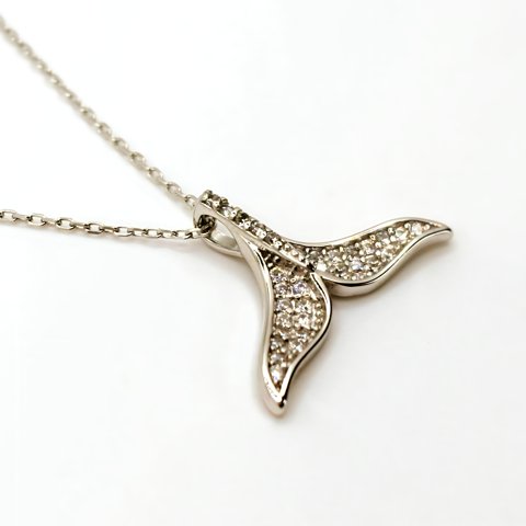 Tiana Joyas - Collar De Cola De Ballena Con Circones De Plata 925