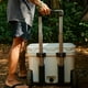 thumbnail image 4 of Cooler YETI Roadie Venom de 32 ruedas con 1 cesta para productos secos, 4 of 9