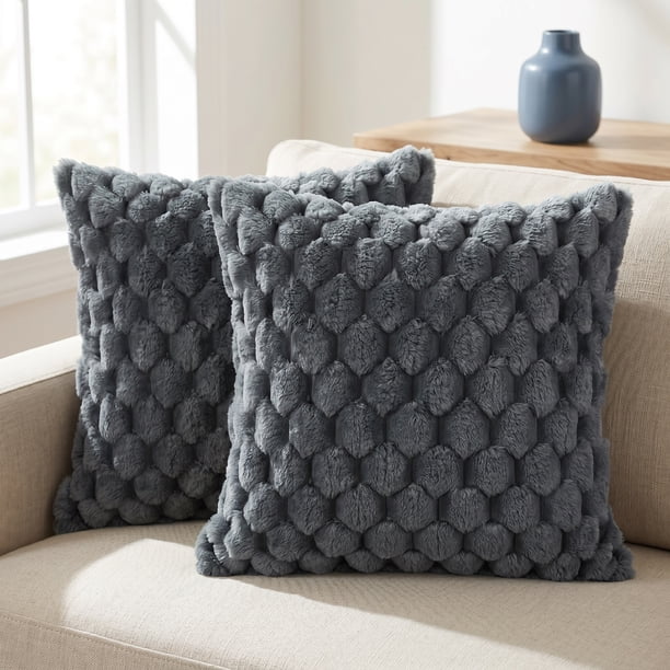REGALWOVEN Paquete de 2 Fundas de Cojín Decorativas de Piel Sintética Fundas de Cojín Peludas y Suaves Gris 18" x 18"