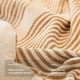 thumbnail image 3 of Manta Acogedora para Sofá – Diseño Moderno y Natural Wakeshome color beige claro, 3 of 5