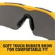 thumbnail image 2 of Gafas protectoras DEWALT DPG110 con ribete cincelado de media montura, 2 of 3