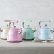 thumbnail image 4 of Tetera de cocina Smeg 2,3 L rosa estilo retro de los años 50, 4 of 4