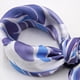 thumbnail image 3 of Pañuelo tipo seda 70 x 70 estampado casual elegante azul Talla Única, 3 of 4