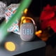 thumbnail image 4 of Altavoz Bluetooth JBL Clip 4 Portátil Mini Resistente al Agua Gris, 4 of 9