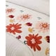 thumbnail image 2 of Piecera bordada para cama sin fundas de cojín diseño 5 color crema, 2 of 3