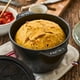 thumbnail image 2 of Cazuela de hierro fundido STAUB 1,5 L negro mate, fabricada en Francia, 2 of 8