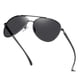 thumbnail image 2 of Gafas de sol Polaroid Vintage con revestimiento impermeable UV400 para hombre con estuche para conducir, 2 of 8