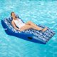 thumbnail image 4 of Silla de piscina flotante Aqua Ultra-Comfort para 1 persona con almohada, 4 of 5