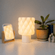 thumbnail image 3 of Lámpara LED Decorativa 3D Textura Escamas Beige Blanco, 3 of 3