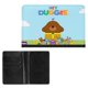 thumbnail image 2 of Hey Duggee Porta Pasaporte y Cartera de Viaje Premium de Cuero PU, Funda de Pasaporte Bloqueo RFID con Ranuras para Tarjetas de Crédito, Estuche para Libro de Pasaporte para Familia 10cm × 15cm, 2 of 6