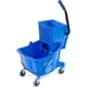 thumbnail image 1 of Cubo para mopa Carlisle FoodService, 26 litros, con escurridor lateral, azul, 1 of 9