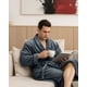 thumbnail image 4 of Bata para Hombre NY Threads de Coral Plush con Cuello Chal Gris XL, 4 of 6