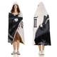 thumbnail image 3 of nosferatu Manta Capa con Capucha Anti-Bolitas, Manta de Lana Ártica Suave, Manta Portátil de Felpa Ligera y Lujosa, Poncho para Siesta en Casa y Oficina, 100*130cm, 3 of 6