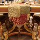 thumbnail image 3 of Caminos de mesa Loom and Mill 33 × 183 cm Triángulo Rojo y Oro, 3 of 7