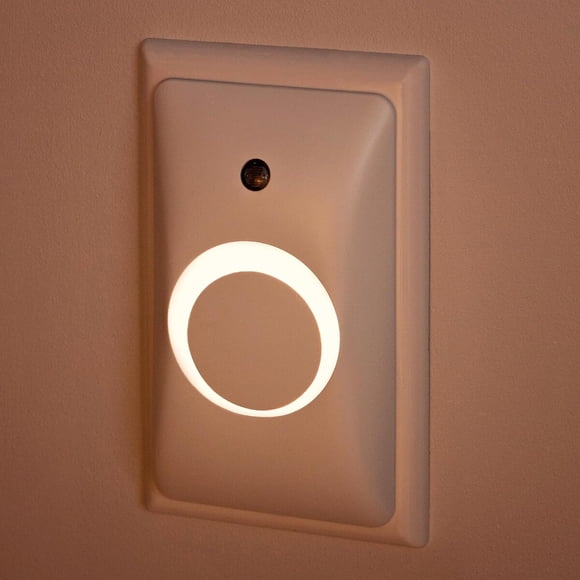 Protector de Enchufe GlowGuard con Luz Nocturna